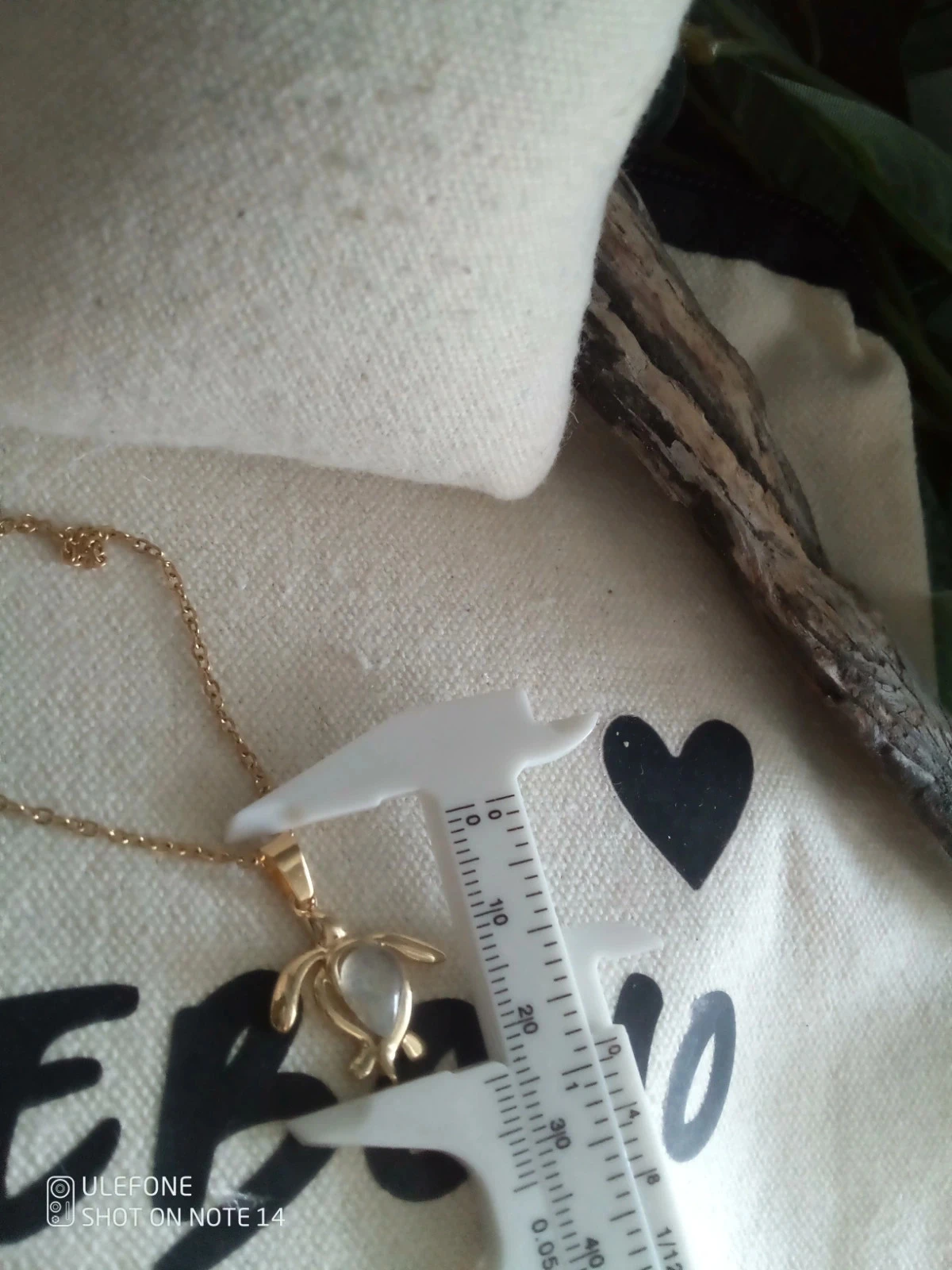 Gouden schildpad ketting met labradoriet steen – photo 2